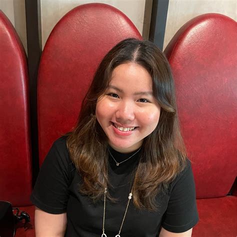 Claudine Ng .